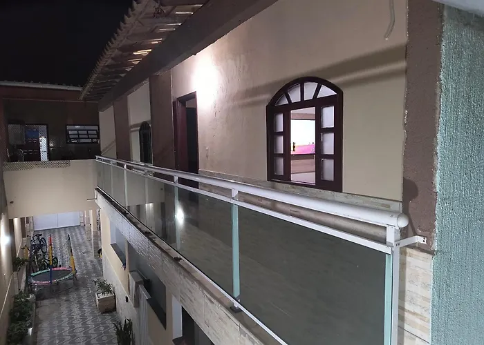 Casa de Praia Completa em 04 para até 5 Pessoas